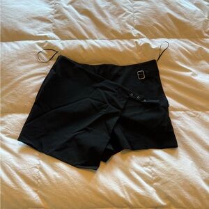 Elegant Black Women's Skorts with Buckle Accent